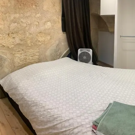 בית אירוח Avec Salle De Bain Et Cuisine Privee Centre Historique Avec Climatisation Et Patio *